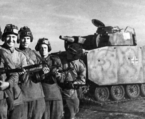 12 разведчиков угнали "Тигр" из под носа немцев и укатили на нём к своим. Реальный эпизод с "Курской дуги" (2020)