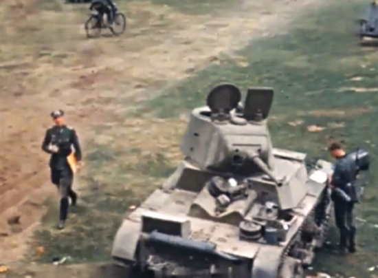 22 июня 1941. Цветная личная киносъемка офицера 7-ого армейского корпуса вермахта (1941)