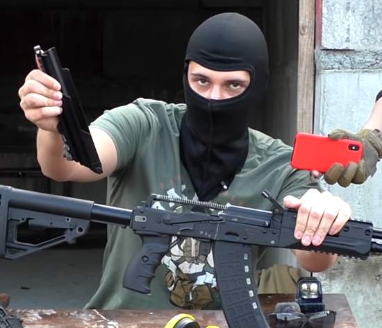 АК-12 против АК-74. Меняем местами весь обвес (2019)