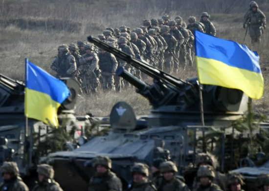 Американцы кнутом и пряником ПРИНУЖДАЮТ Украину напасть на Донбасс и развязать войну с Россией. Для этого её накачаивали оружием 7 лет! (2022)