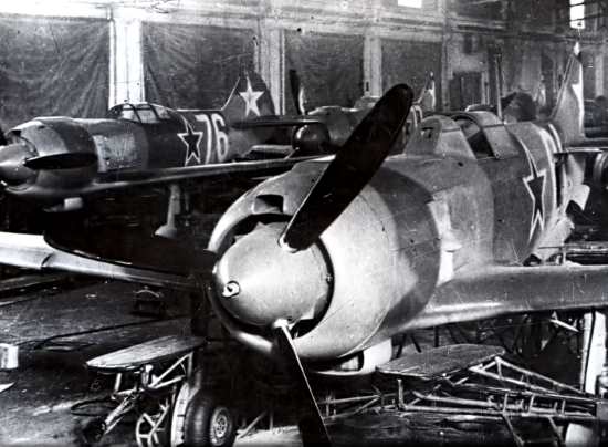 Авиаконструктор Лавочкин своровал лучший советский истребитель войны у другого конструктора. Главная интрига 1942 года (2021)