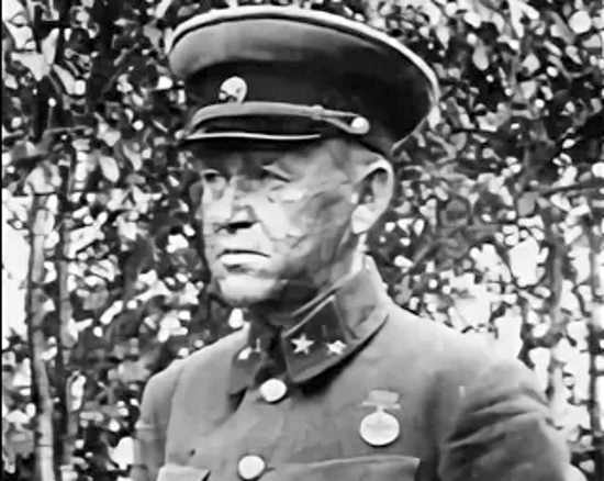 БЕСПОЩАДНЫЙ удар по немцам 22 июня 1941-го. Как генерал Микушев заставил бежать четырехкратно превосходящего противника? (Алексей Исаев, 2022)