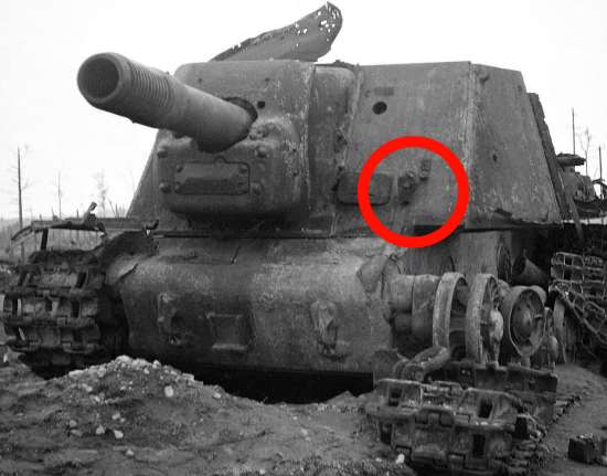 Чем опасно место мехвода в ИСУ-122? (2021)