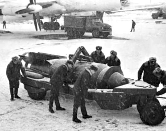 Чудовищная советская бомба ФАБ-9000. Почему от неё отказались военные после войны в Афганистане? (2020)