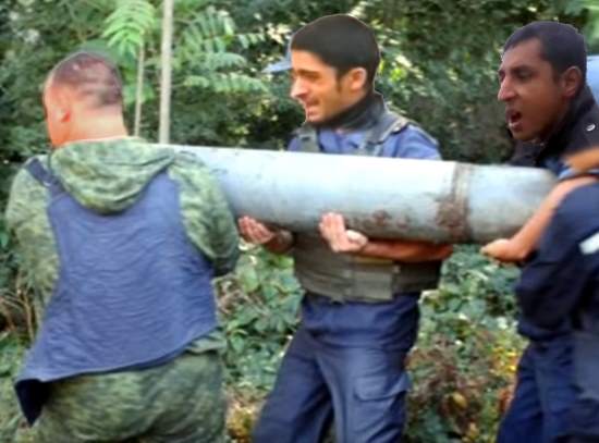 Цыгане сперли ракету у саперов: "В цыганском поселке шарахнуло так, что пара тапок до нас долетело. Следствие показал, что..." (2020)