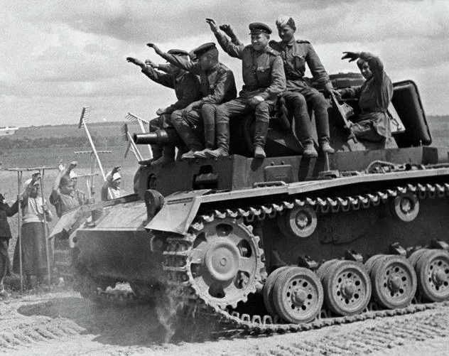 Эксперт-историк после изучения секретных документов: "Мы ничего не знаем про Великую Отечественную войну! ВООБЩЕ НИ-ЧЕ-ГО!" (2021)