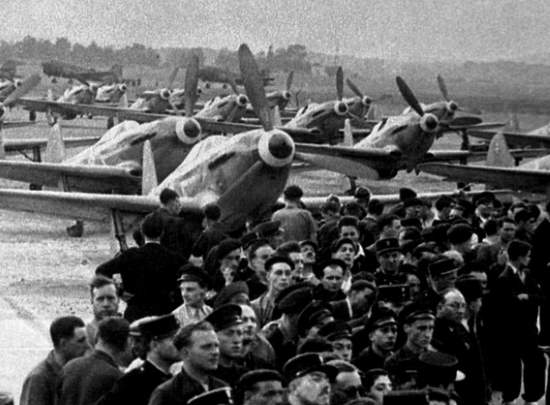 Эскадрилья "Нормандия Неман". Подлинная история боевого пути французов на советском фронте (2020)