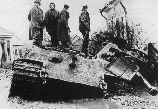 Это орудие Великой Отечественной войны бойцы Красной армии называли "Пи.... всему" (2021)