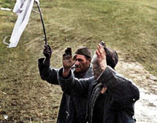 ГЕРОИ с белым флагом. Немцы думали, что к ним идут очередные русские сдаваться в плен... (2021)