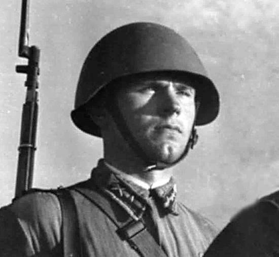 Героическая оборона Тулы - города русских оружейников. Секретное оружие Красной армии и бегство с поля боя полка тульских рабочих (2019)