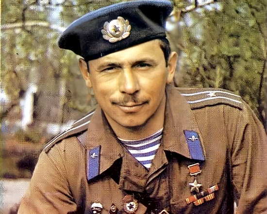 Герой Советского Союза Николай Кравченко. Участник войны в Афганистане, командир роты 345-го полка ВДВ (2021)