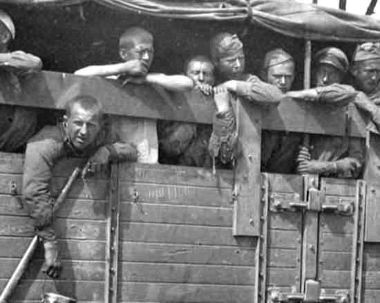 Гитлер: "Восток будет для нас неисчерпаемым истоничком рабов!" (2019)