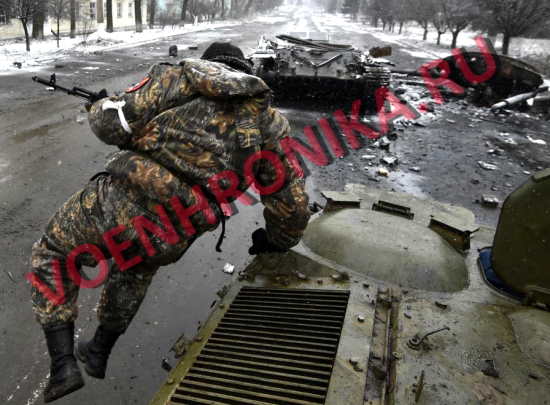 Хроника ЖЕСТОКИХ боев на Украине: ВСУ спешно отходят от Изюма, первые ВГА на Черниговщине (25 видео, 2022)