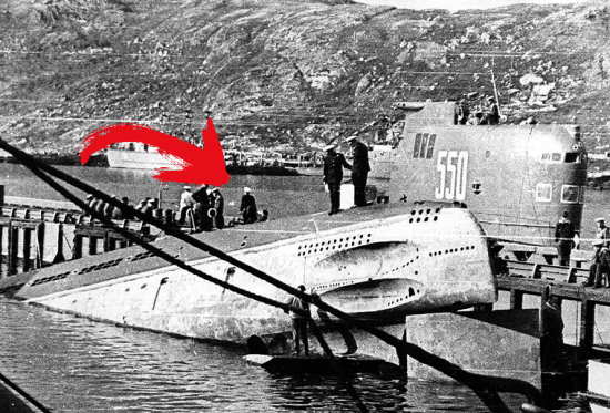 Инцедент 1962 года с обстрелом советской подлодки у берегов Кубы. ЯДЕРНАЯ ТОРПЕДА уже была заряжена и нацелена на США! (2021)