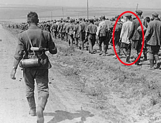 Как красноармейцы сбегали из таких колон военнопленных? Рассказ одного из счастливчиков (2021)