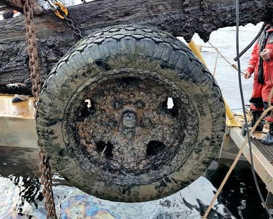 Как мы поднимали военную "Полуторку" со дна Ладоги. Оживление двигателя и коробки (2019)