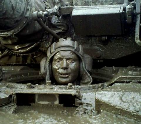 Как стать настоящим танкистом? Нерадостная картина в российской армии (2019)