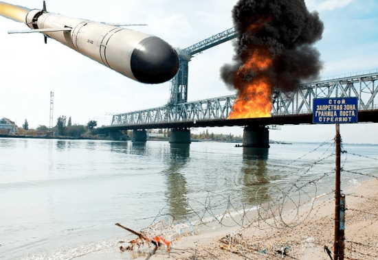 "Калибр" уронил мост под Одессой: российская армия сделала Затоку непреодолимой для потока топлива (2022)