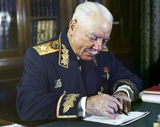 Клим Ворошилов. Малоизвестная биография самого верного маршала Сталина (2022)
