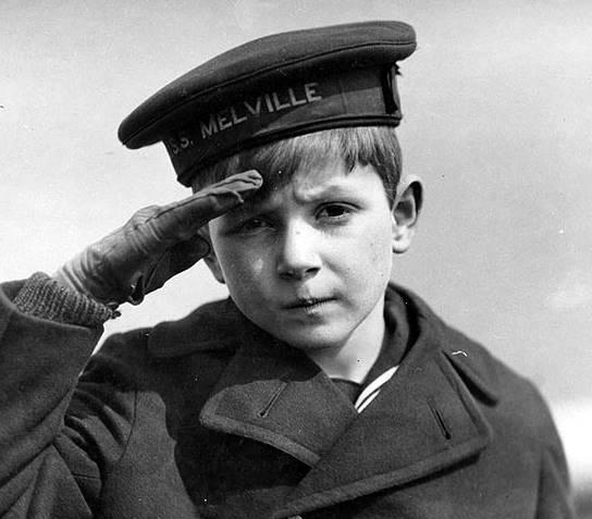 Командир сопровождения PQ-17: "Простите, что так вас бросаем. Похоже дела плохи." (2018)