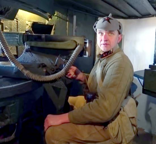 "Линия Сталина". Экскурсия с экспертом по уцелевшему ДОТу с орудиями и пулеметами (2019)