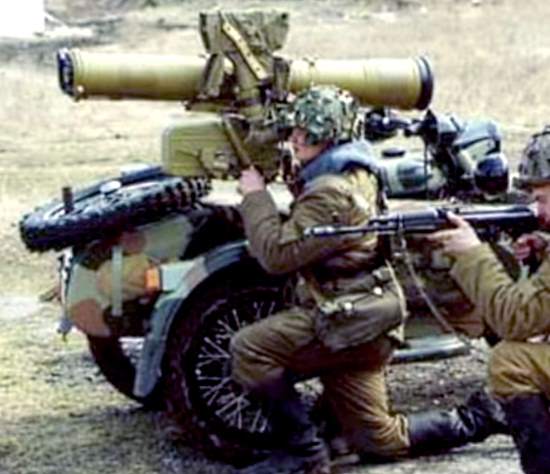 Мотоцикл "Урал" с протитанковой ракетой. Попытки стрелять на ходу (2020)