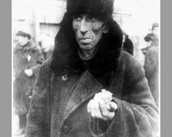 Можно ли было избежать голода в блокаду Ленинграда? Эксперт-историк отвечает: "Да!" (2022)