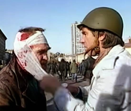 "На глазах всего мира русские убивали русских, как гладиаторы в бесплатном цирке". После бойни перед белым домом (октябрь 1993)