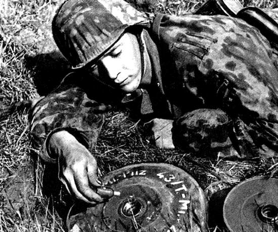 На советских солдат немцы минировали консервы, картошку и карандаши (2019)