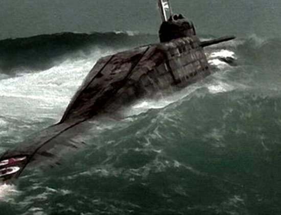 Насколько глубоко должна находиться подводная лодка, чтобы не пострадать в морском шторме? (2021)
