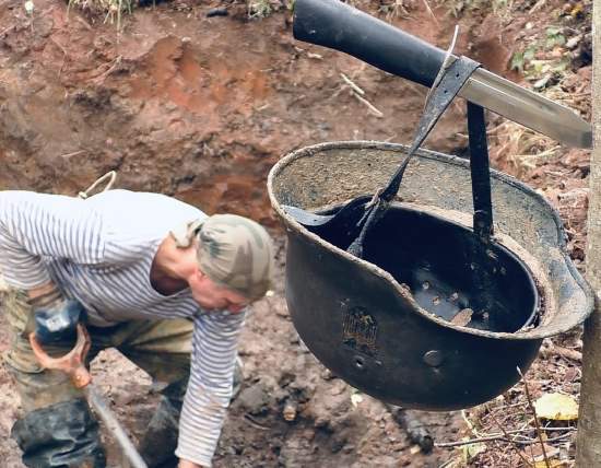 Немцы бросили блиндаж со всеми вещами. Поисковик раскапывает "блиндаж-консерву" и показывает что и где лежит (2020)