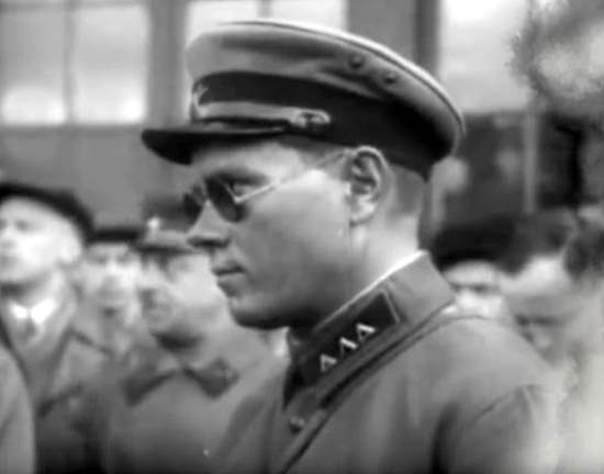 Немцы ТРЯСЛИСЬ ОТ СТРАХА услышав его имя, а свои уважительно звали "БАТЯ". Мистическое начало его партизанского края (2021)