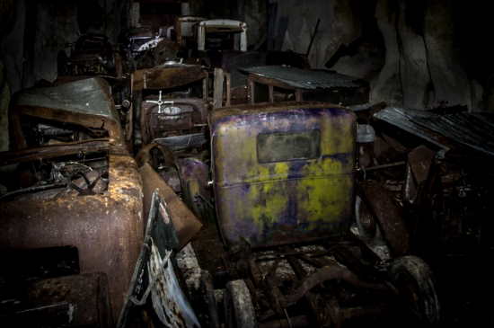 Невероятные находки в замурованных подвалах Москвы. Эхо войны найденное случайно (2022)