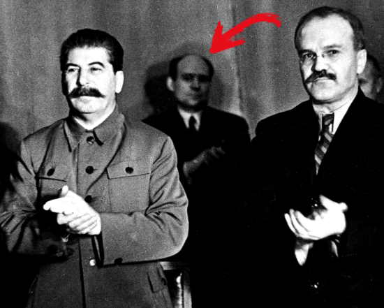 Охрана советских вождей. Что сделал Сталин с телохранителем, который все время засыпал на работе? (2021)