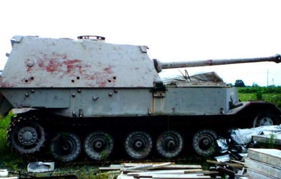 Оказывается, что в Кубинке стоит полностью комплектный "Фердинанд". Секреты музейных танков раскрывает "Водитель Пантеры" (2020)