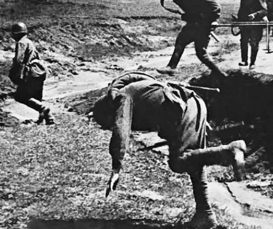 Ошибка капитана Никифорова в сражении за Киев, погибла рота: "Он слишком сильно понадеялся на силу штыка...". Воспоминания Родимцева (2020)