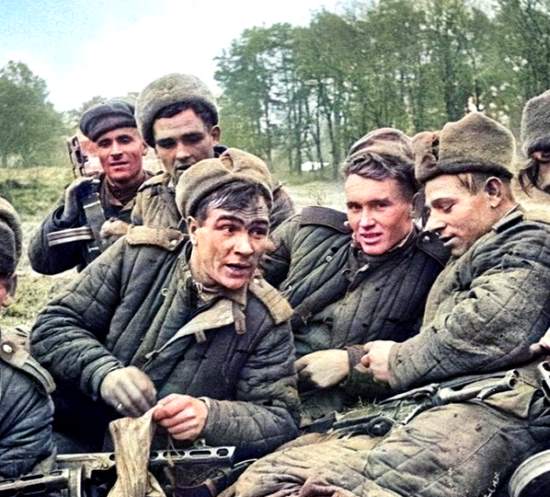 Освобождение. Их матери получили похоронки, но они все же дошли до Победы (2019)