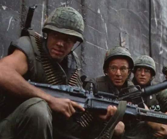 Первая война по-телевизору, которая шокировала всех. "Цельнометаллическая оболочка" и "Вьетнамский синдром" (2020)