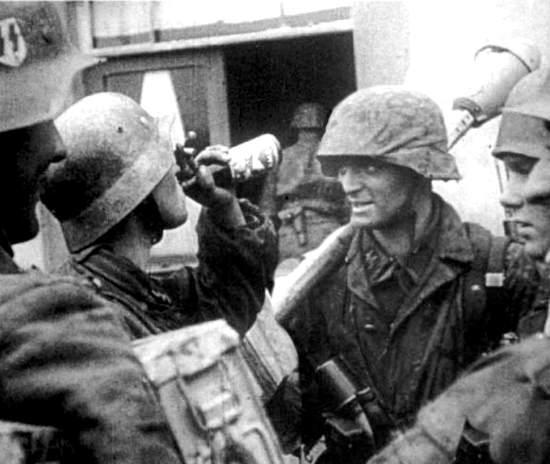 Первое наступление Красной армии на Третий Рейх в 1944 закончилось неудачно. Как удалось избежать котла и остановить гренадеров Фюрера? (2019)