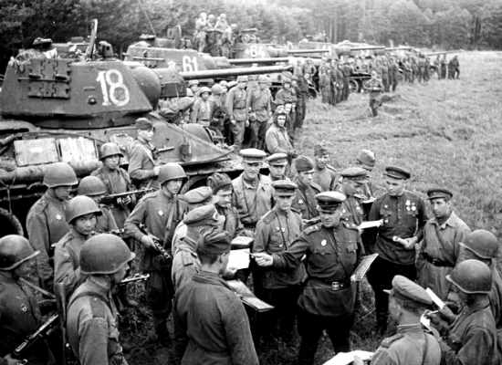 Первый блицкриг РККА. Почему немцы проворонили операцию "Багратион"? (Алексей Исаев, 2021)