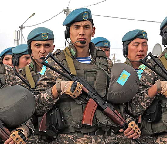 Почему казахи пошли по другому пути и делают свою армию лучше Российской? (2021)