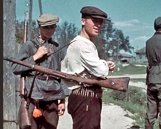 Почему по деревням было опасно ходить в годы немецкой оккупации? "Знаете сколько их с городов приходило? Нечего было шляться.." (2021)