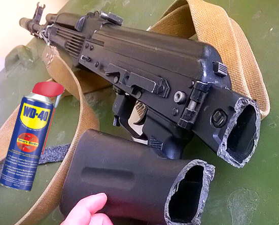 Почему WD-40 категорически НЕЛЬЗЯ использовать для смазки боевого оружия? (2021)