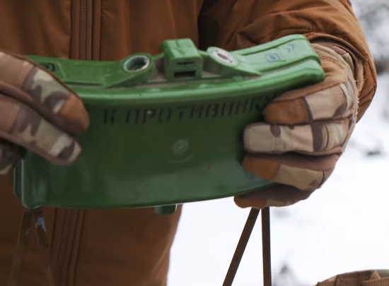 Подрыв трех мин МОН-50. Кому удастся пережить направленный взрыв? (2022)