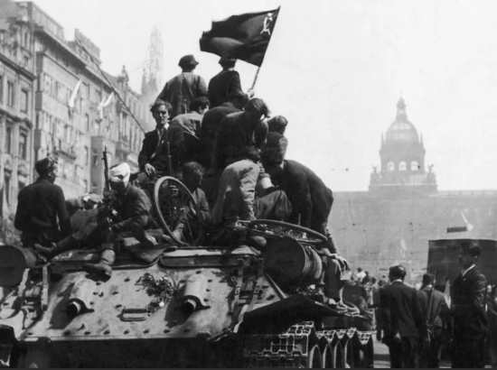 Последняя ГРАНДИОЗНАЯ операция советских войск после смерти Гитлера и падения Берлина (Алексей Исаев, 2021)
