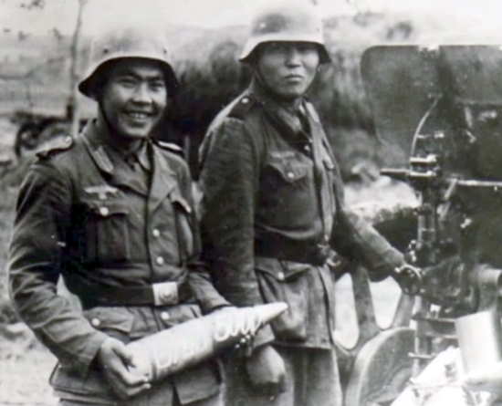 Представители каких народов СССР имели привелегии при переходе на службу Гитлеру? (2021)