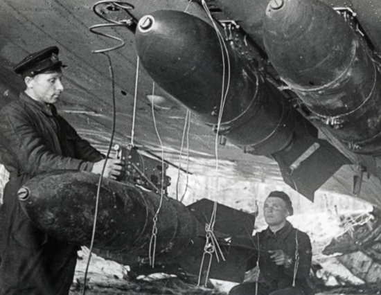Применение трофейных немецких авиабомб в Берлинской операции. Любопытные факты (2021)