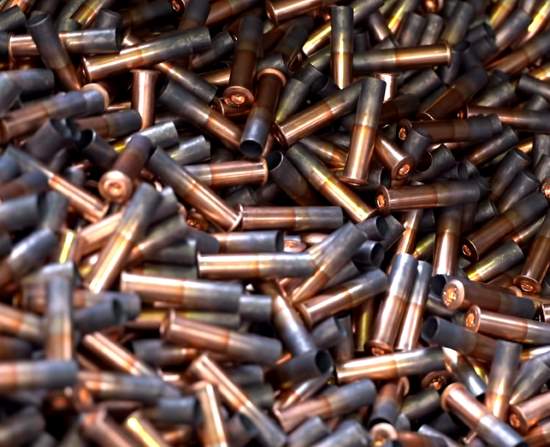 Производство винтовочных патронов. Абсолютно весь цикл в замедленной съемке на примере патрона 7,62×54R (2020)