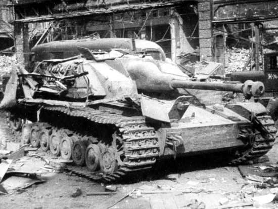 Pz IV против Pz III. Борьба за место под солнцем (2021)