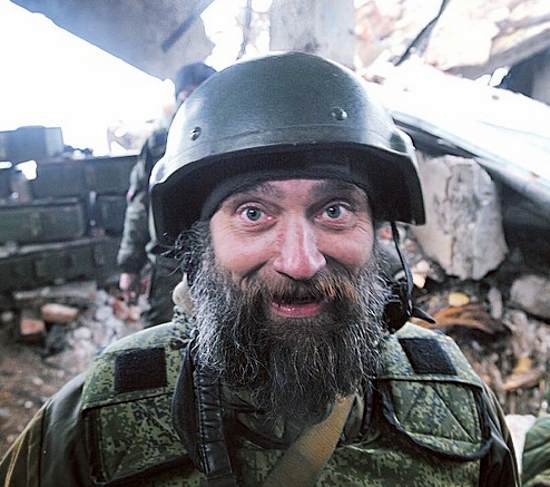 Руководство по выживанию: на войне, в тюрьме и в плену: "Самый хороший солдат всегда выглядит как бомж" (2019)